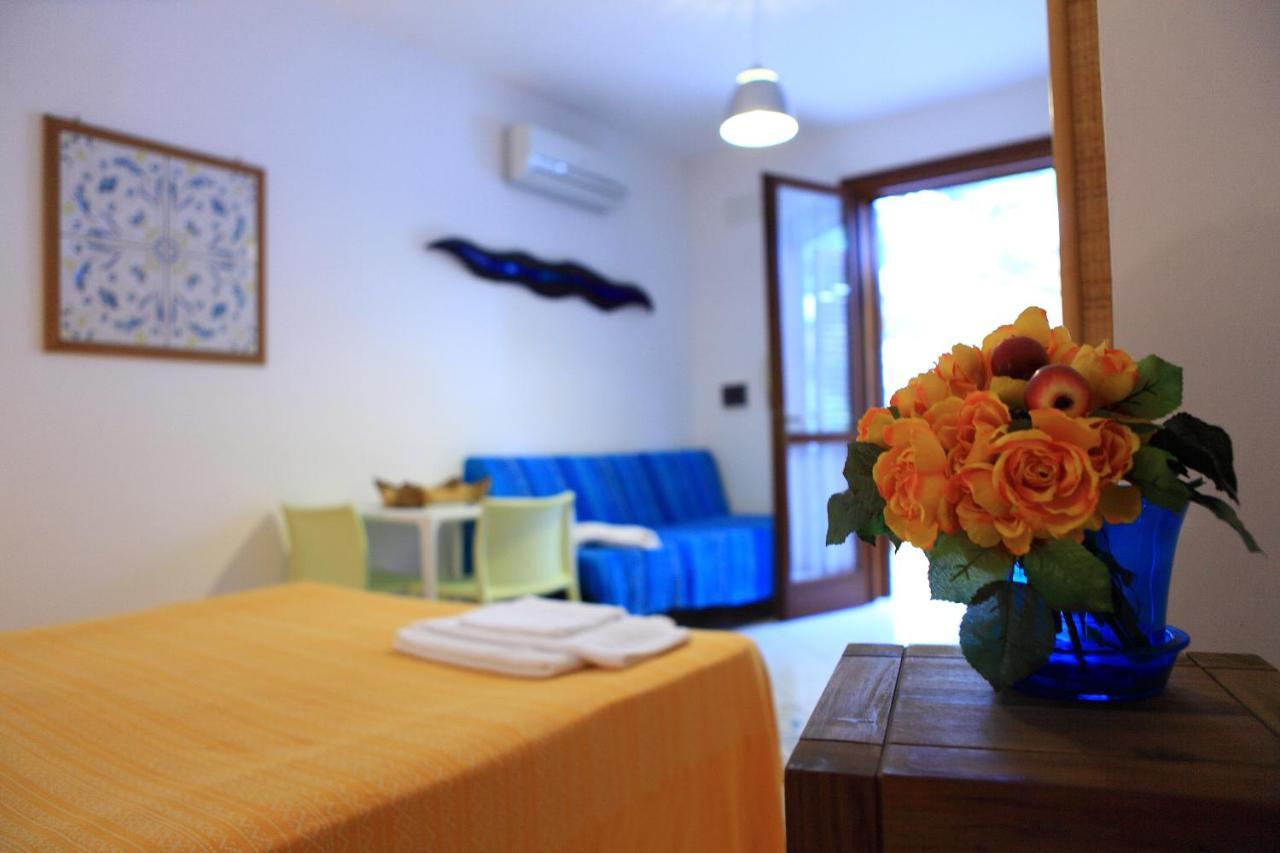 Residence Tamarea Tonnara di Bonagia Eksteriør billede