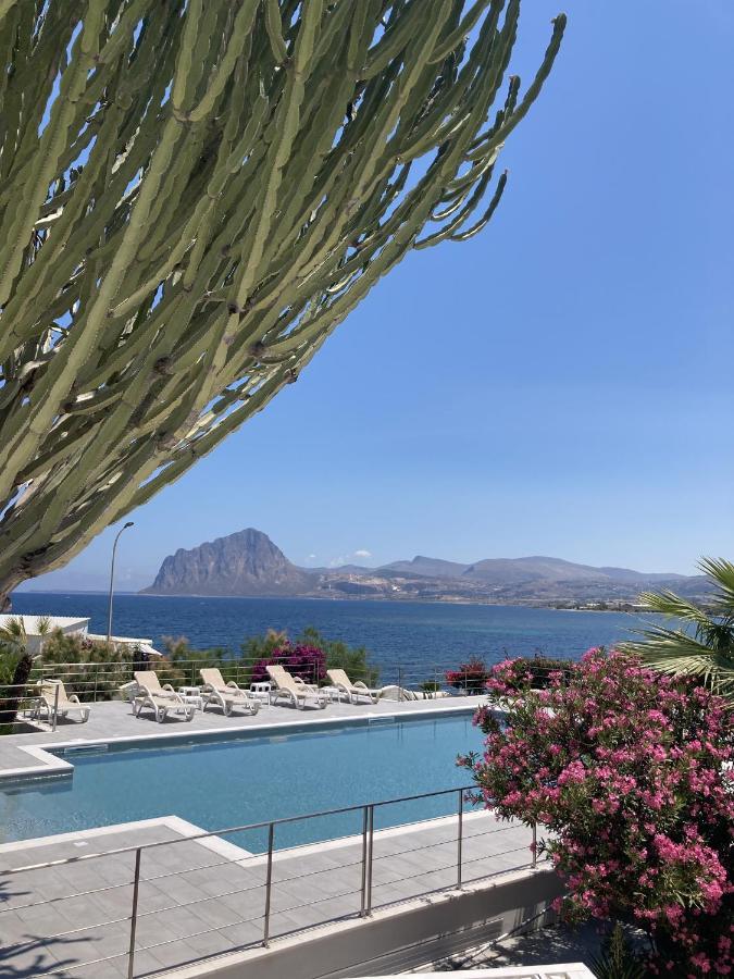 Residence Tamarea Tonnara di Bonagia Eksteriør billede