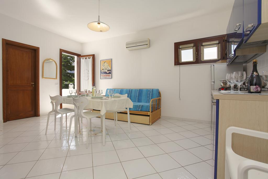 Residence Tamarea Tonnara di Bonagia Værelse billede